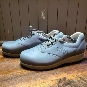 NEW SAS Women's Freetime WALKING Sneaker 9.5 Blue Gray Color $198